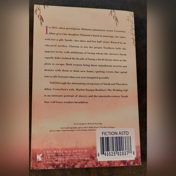 Book The Wedding Gift by Marlen Suyapa Bodden Paperback Read - Picture 2 of 2